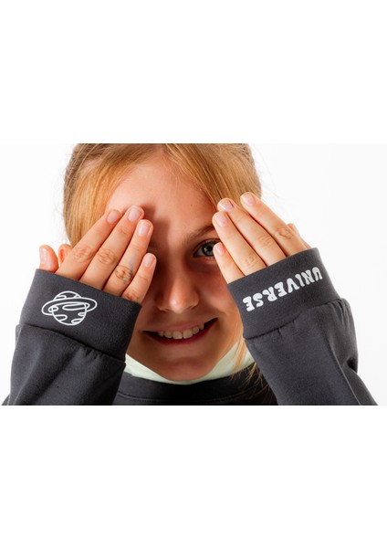 – Universe Kol Baskılı, %100 Pamuk Interlok, Bisiklet Yaka Çocuk Sweatshirt fırsatları