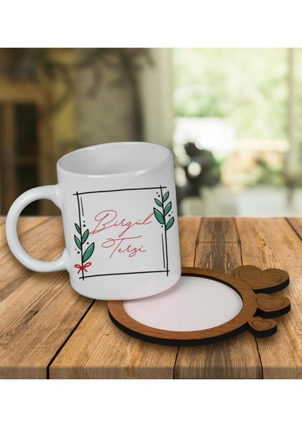 Kişiye Özel Tasarım Kupa Bardak ve Kalp Desenli Ahşap Bardak Altlığı 99781
