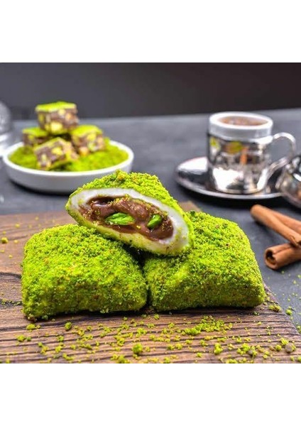 Toz Fıstıklı Çikolatalı Muska Türk Lokumu 300Gr