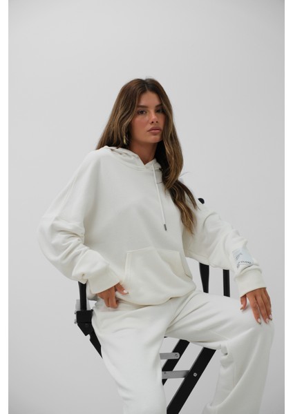 Oversize Sweatshirt Ekru Eşofman Takım modelleri