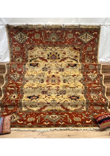 El Dokuma Uşak Halı - 244 X 303