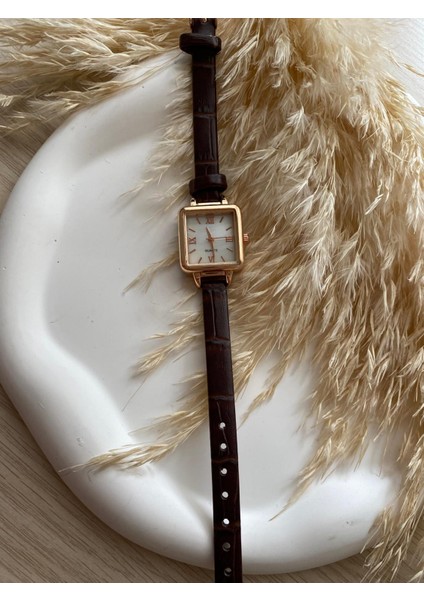 Bs Stıll Vintage Kadın Kol Saati Retro Quartz Minimal Deri Dordon 1 Adet modelleri