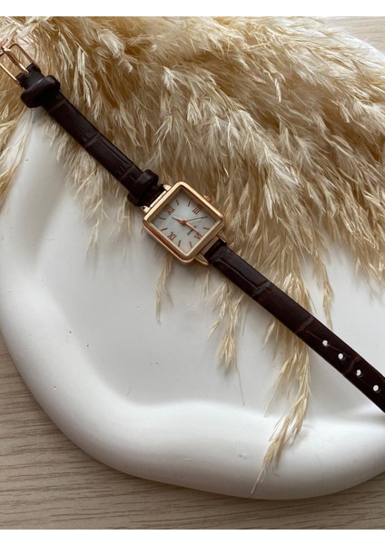 Bs Stıll Vintage Kadın Kol Saati Retro Quartz Minimal Deri Dordon 1 Adet indirimleri