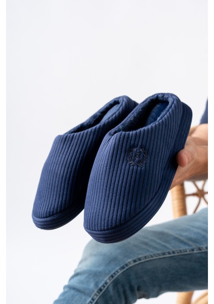 Kışlık Unisex Nakışlı Kadife Ev Terliği fiyatları