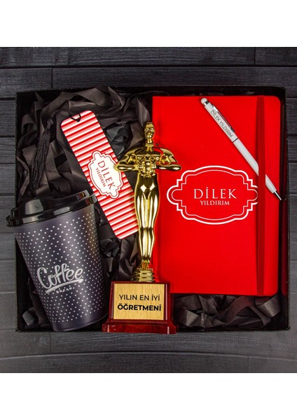 Kişiye Özel Yılın En Iyi Öğretmeni 110608