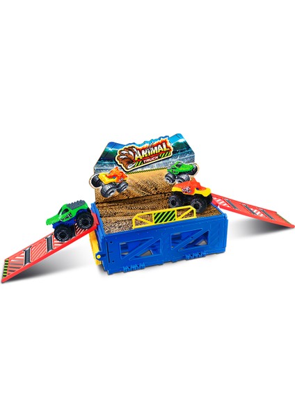 - Animal Truck Play &amp; Display Case Playset