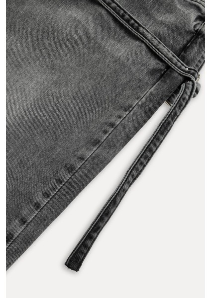 Mid-rise designer jeans fiyatları