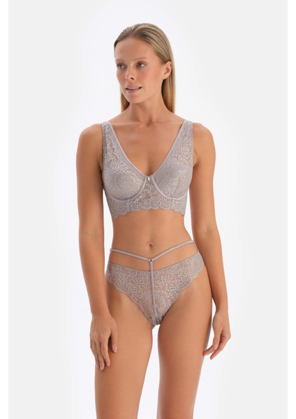 Açık Gri Dantel Detaylı Brazılıan Külot fırsatları