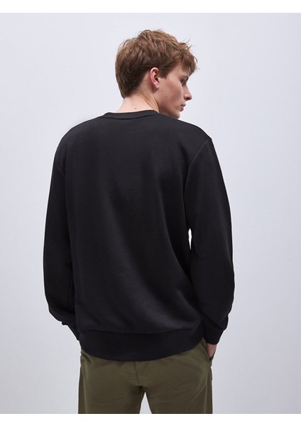 Sıgnlı Sıfır Yaka Uzun Kollu Regular Fit Siyah Sweatshırt