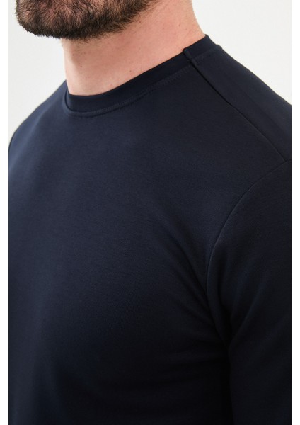 Düz Lacivert Slim Fit Bisiklet Yaka Uzun Kollu Erkek T-Shirt fiyatları