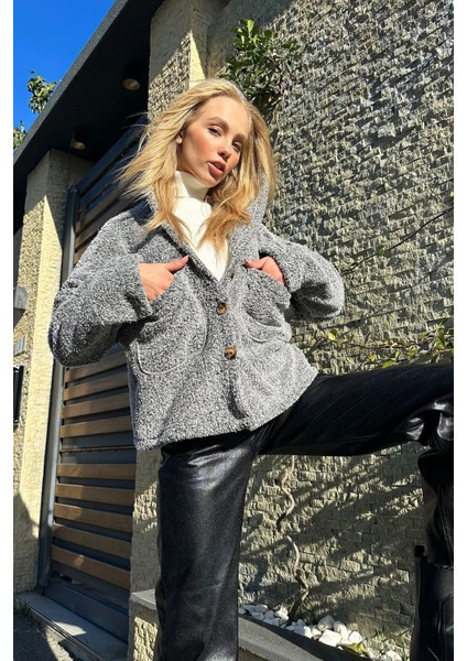 Kadın Kapüşonlu Çift Cepli Peluş Mont fırsatları