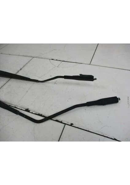 Silecek Kolu Ön Sağ Rhd, Sagdan Direksiyon Silecek Kolu Ön Sağ Rhd, Sagdan Direksiyon Ford Transıt Courıer B460 Bm 2014/- (Oem No: ET76 17526 Db)