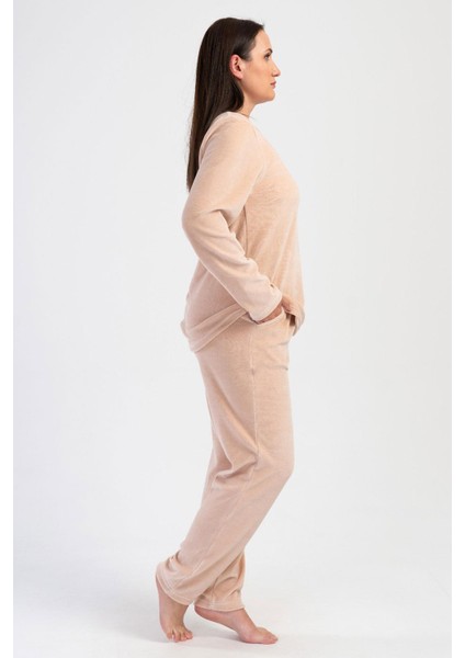 Kadın Büyük Beden Kadife Uzun Kol Bej Pijama Takım C9T8N0O304 modelleri