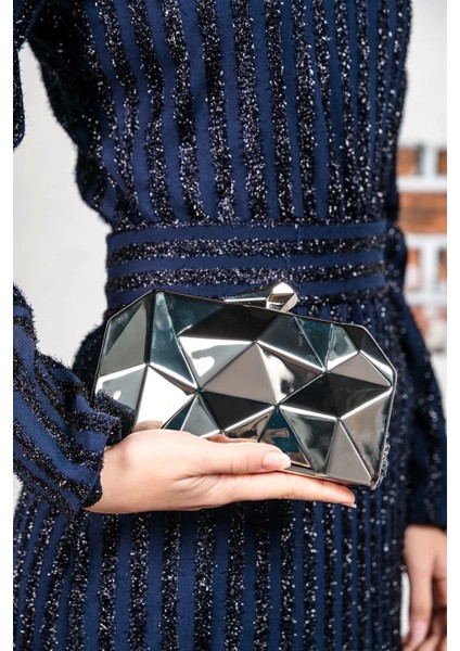 Aurelia Gümüş Zincir Askılı Clutch Abiye Portföy Çanta