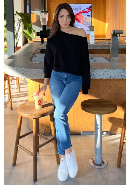 Siyah Kayık Yaka Kadın Sweatshirt MG2208 modelleri