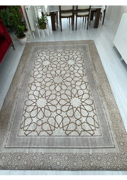 Çini Model Kahverengi Lastikli Kadife Halı Örtüsü 12m2-300x400