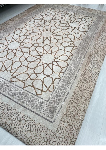 Lüx Kahve Çizgili Model Lastikli Kadife Halı Örtüsü 6 M2 -200x300
