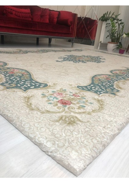 Sultan Yeşili Model Ipek Kadife Lastikli Halı Örtüsü ( 4 M2 ) 160x230