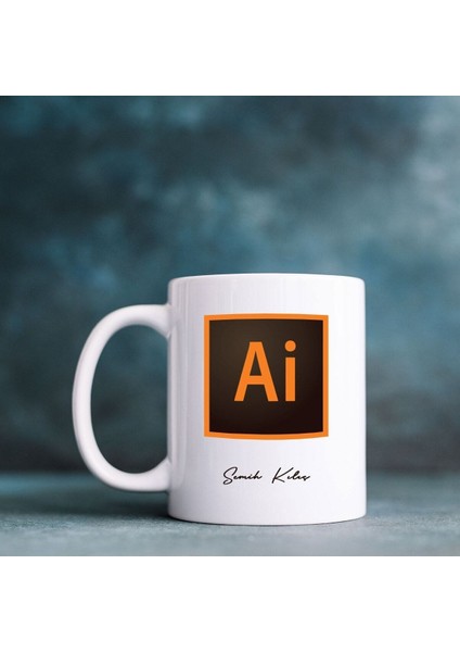Grafik Tasarımcıya/ Adobe Illustrator Tasarımlı Isme Özel Kupa