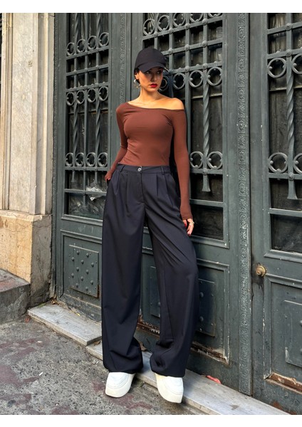 Kadın Kahve Kayık Yaka Pamuk Kumaş Bluz 28168 indirimleri