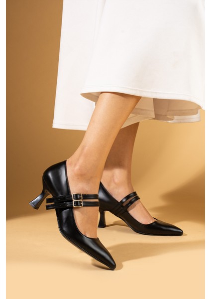 Kemer Detaylı Rahat Kalıp Kadeh Topuklu Kadın Ayakkabı 53-1000-24CILT modelleri