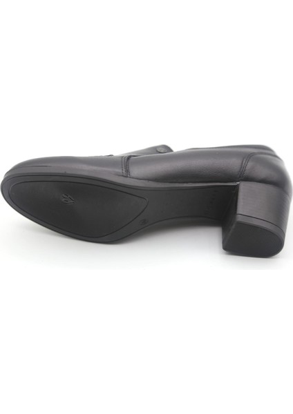 53410 Dıla Kadın Deri Ayakkabı fırsatları