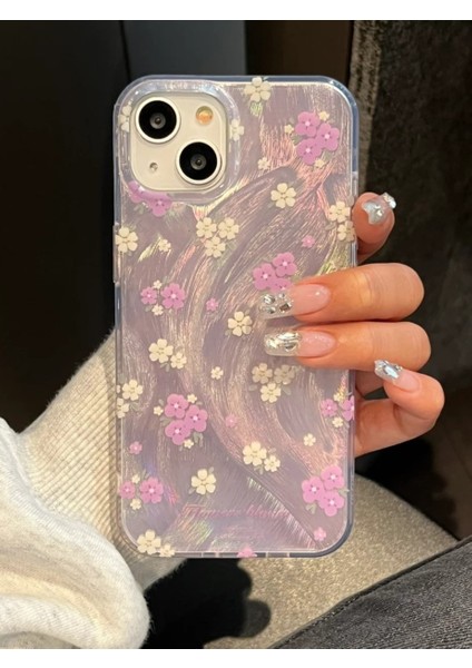 iPhone 15 Plus Uyumlu Lila Çiçekli Desenli Boncuklu Bilek Askılı Charmlı Kılıf