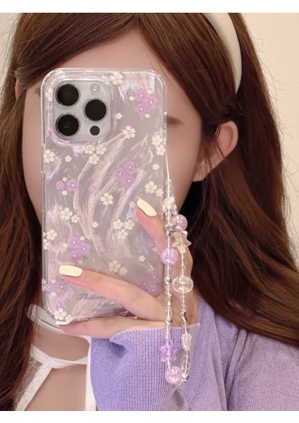 iPhone 15 Pro Max Uyumlu Lila Çiçekli Desenli Boncuklu Bilek Askılı Charmlı Kılıf