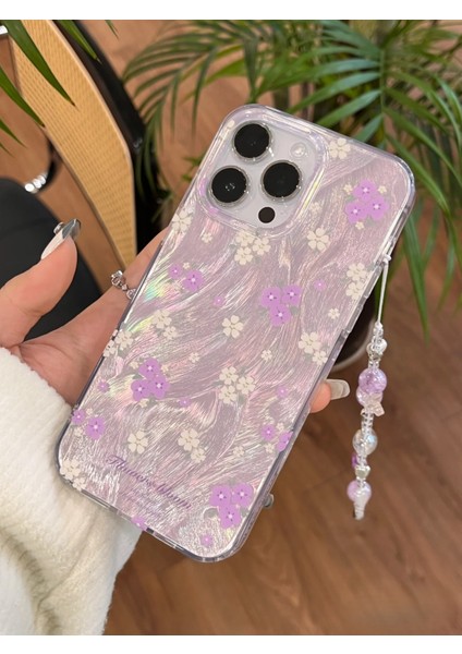iPhone 14 Pro Max Uyumlu Lila Çiçekli Desenli Boncuklu Bilek Askılı Charmlı Kılıf