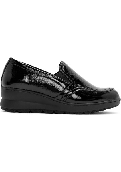 Kadın Siyah Dolgu Topuklu Rugan Deri Comfort Loafer 24WFD236816