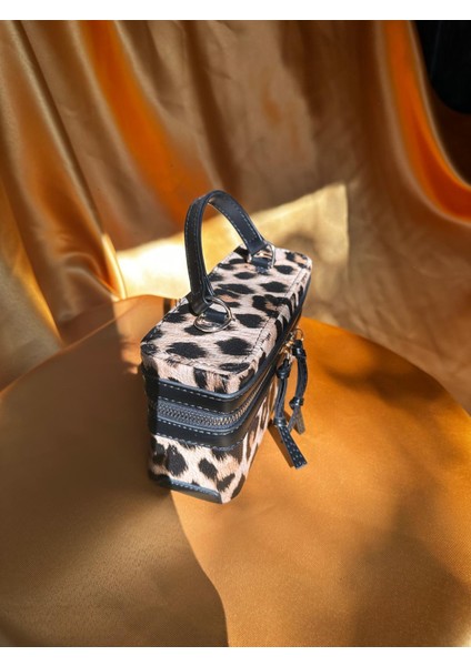 Leopar Desenli El Çanta