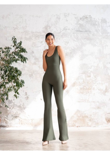 Haki Yeşil Arkası Büzgülü ( Scrunch Butt ) Ispanyol Paça Tayt Tulum fırsatları