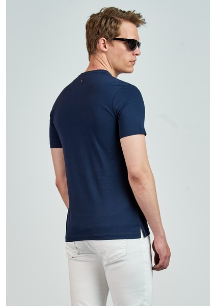 Giovane G. Designers T-Shirt