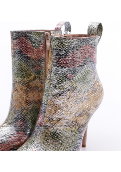 8018 Kadin Topuklu Bot fırsatları