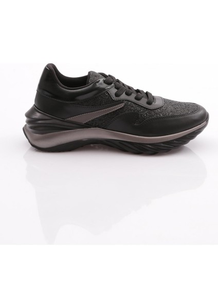 740 Kadin Bağcikli Sneaker Ayakkabi