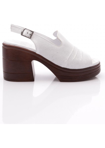 55 Kadin Yandan Bağlamali Sandalet