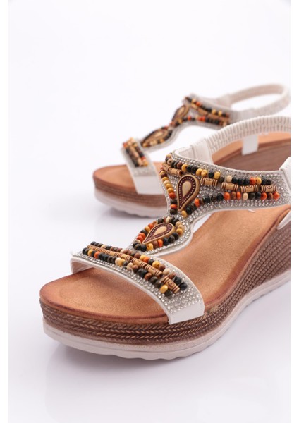 1045 Kadin Sandalet fırsatları