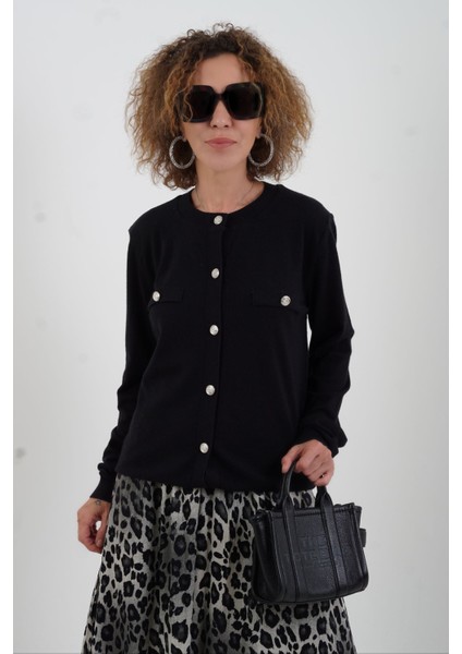 Siyah Flato Cepli Düğmeli Hırka