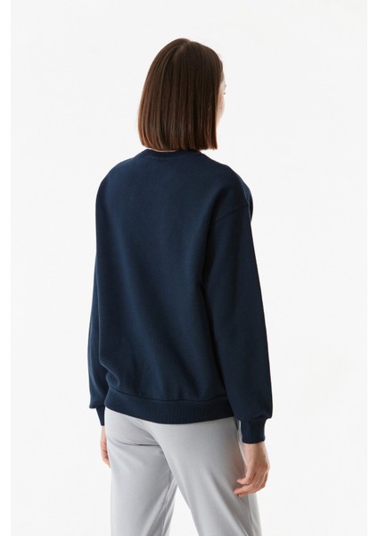 Basic Bisiklet Yaka Sweatshirt fırsatları