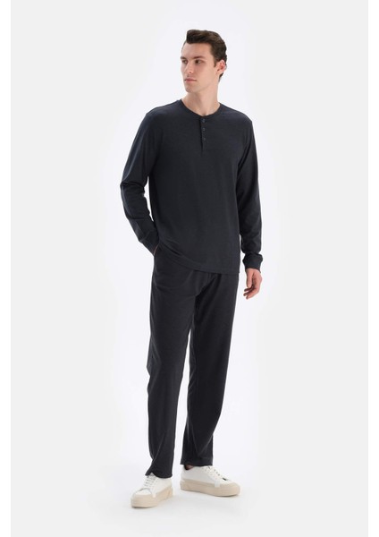 Lacivert Yarım Patlı Regular Fit Everfresh Tişört fırsatları