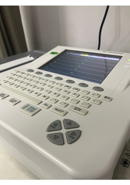 Ekg Cihazı
