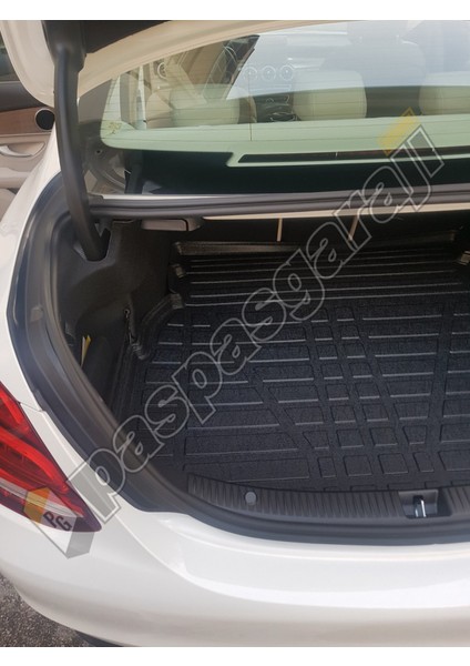 Mercedes C Serisi Sedan W205 Rampalı ve Kulaklı Bagaj Havuzu 2014-2021 Arası fiyatları