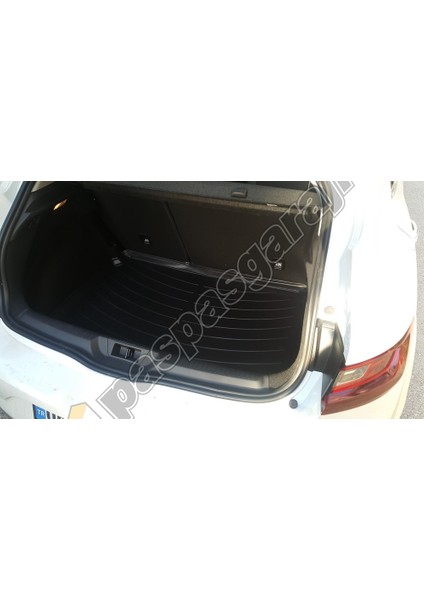 Renault Megane 4 Hb Bagaj Havuzu 2016- Sonrası