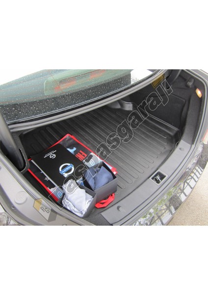 Mercedes C Serisi Sedan W204 Plastikli Bagaj Havuzu 2007-2013 Arası indirimleri
