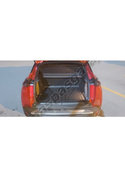 Peugeot 2008 Üst Bagaj Havuzu 2020-SONRASI