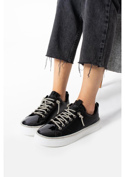 Kadın Siyah Yılan Desenli Günlük Sneaker