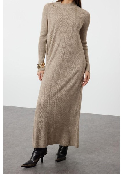 Yeni Rahat Casual Günlük Saç Örgü Triko Yarım Balıkçı Yaka Uzun Kol Shift Maxi Boy Tesettür Elbise fiyatları