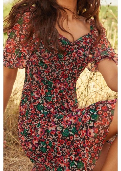 Yeni Regular Casual Günlük Tül Örme Kalp Yaka Kısa Kol Eteği Fırfırlı Mini Boy Elbise