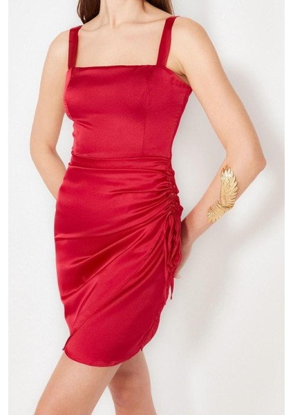 Yeni Regular Mezuniyet Balo Saten Dokuma Kare Yaka Askılı Kol Bodycone Mini Boy Elbise fırsatları