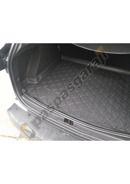 Renault Clio 4 Sport Tourer Üst Bagaj Havuzu 2013-2019 Arası fırsatları